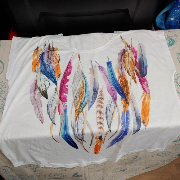 Colorful Feather Shirt - Picture 2 of 4